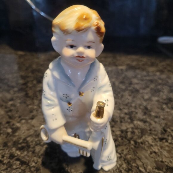 Vintage Porcelain Boy Figurine Holding Sword & Key - Picture 2 of 14